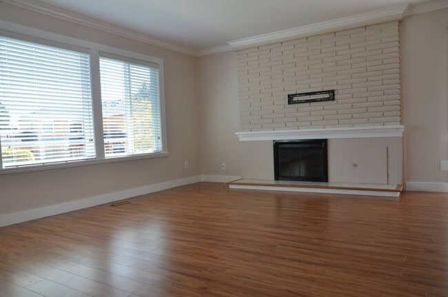 Building Photo - 7251 Parry St