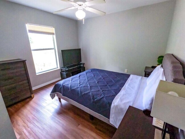 Building Photo - 7092 Landrum Cir