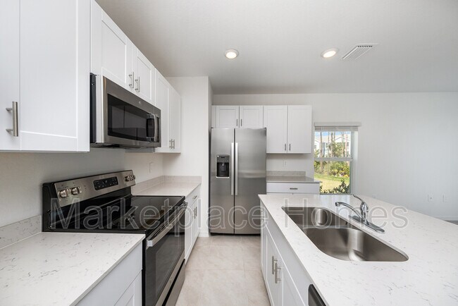 Foto del edificio - 3030 Riverfield Rd