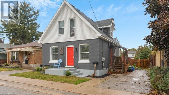 Building Photo - 11 Huff Ave