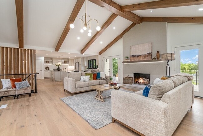 Building Photo - 95 Short Dr