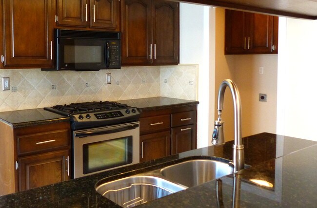 Kitchen - 317 N Broadway