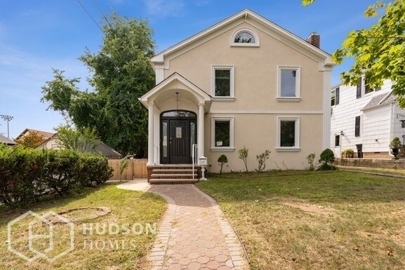 Primary Photo - 108 Sunset Ln