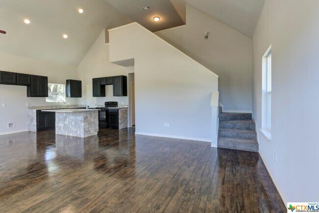 Building Photo - 1469 Whispering Hills Dr