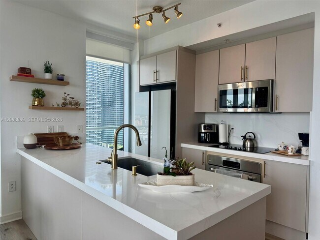 Foto del edificio - 1111 SW 1st Ave