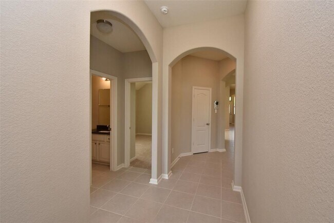 Building Photo - 12 Florentino Vine Pl
