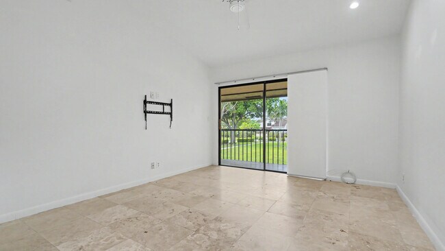 Foto del edificio - 3939 NE 5th Ave