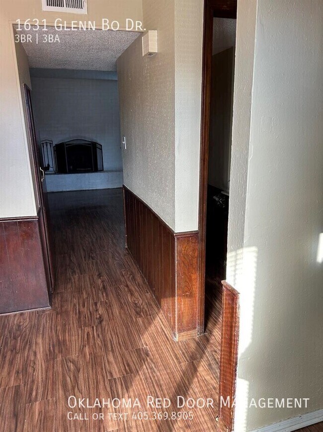 Foto del edificio - 1631 Glenn Bo Dr