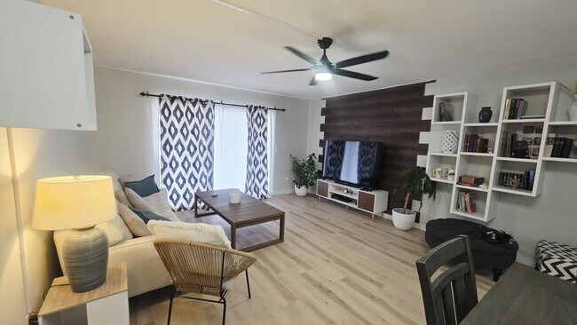 Foto del edificio - 31 Inlet Harbor Rd