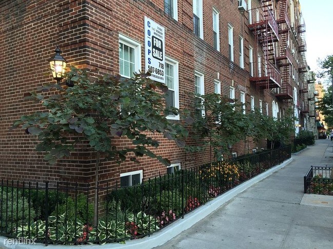 Building Photo - 4115 44th St