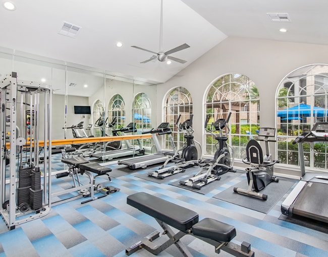 Foto del edificio - 15350 Park Row Blvd