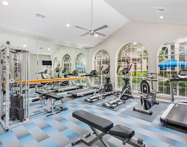 Foto del edificio - 15350 Park Row Blvd
