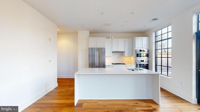 Foto del edificio - 1312 King St