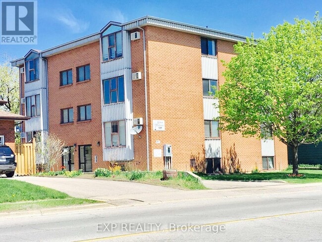 Building Photo - 520 Bloor St E