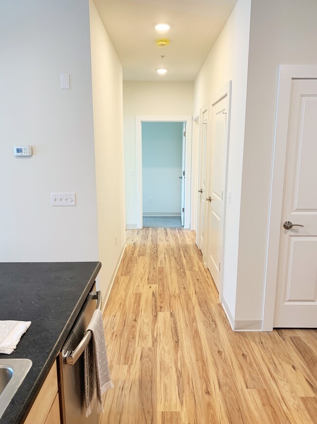 Building Photo - Casavant Overlook