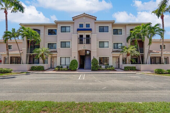 Building Photo - 2803 Sarento Pl