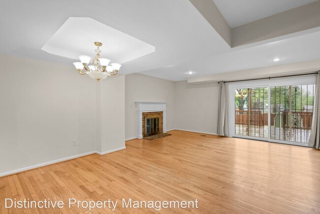 Building Photo - 3 br, 3 bath House - 326 60th St NE