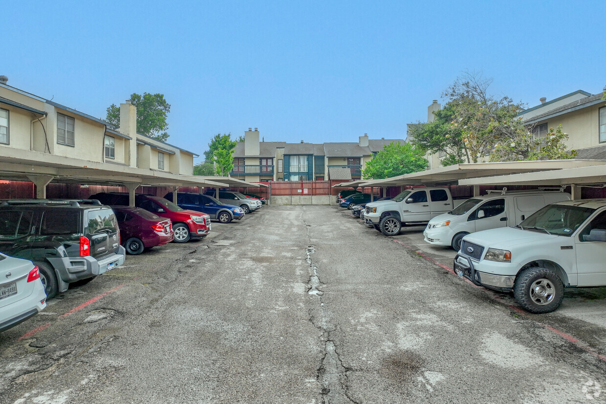 Foto del edificio - Old Vickery Square Condominiums