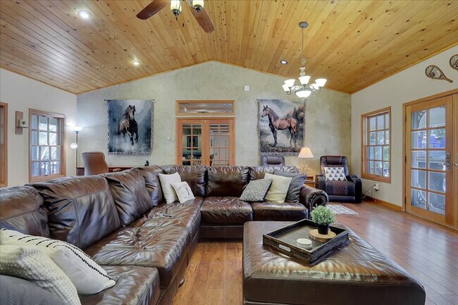 Foto del edificio - 21740 Homestead Rd