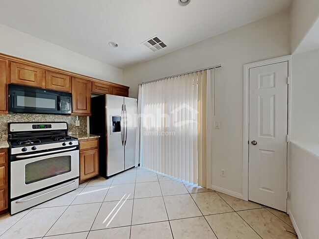 Foto del edificio - 10731 Holmfield St