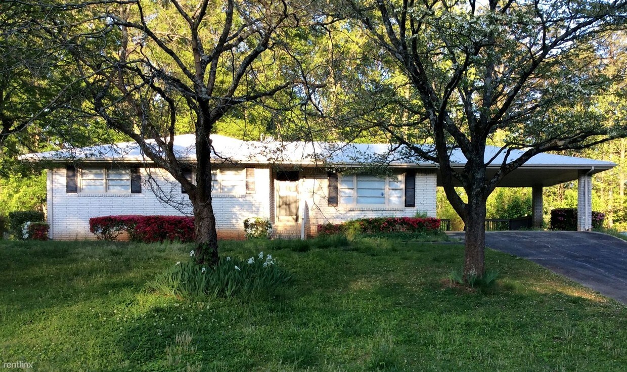 3 br, 1.5 bath House 1009 Skylark Drive House for Rent in Morrow