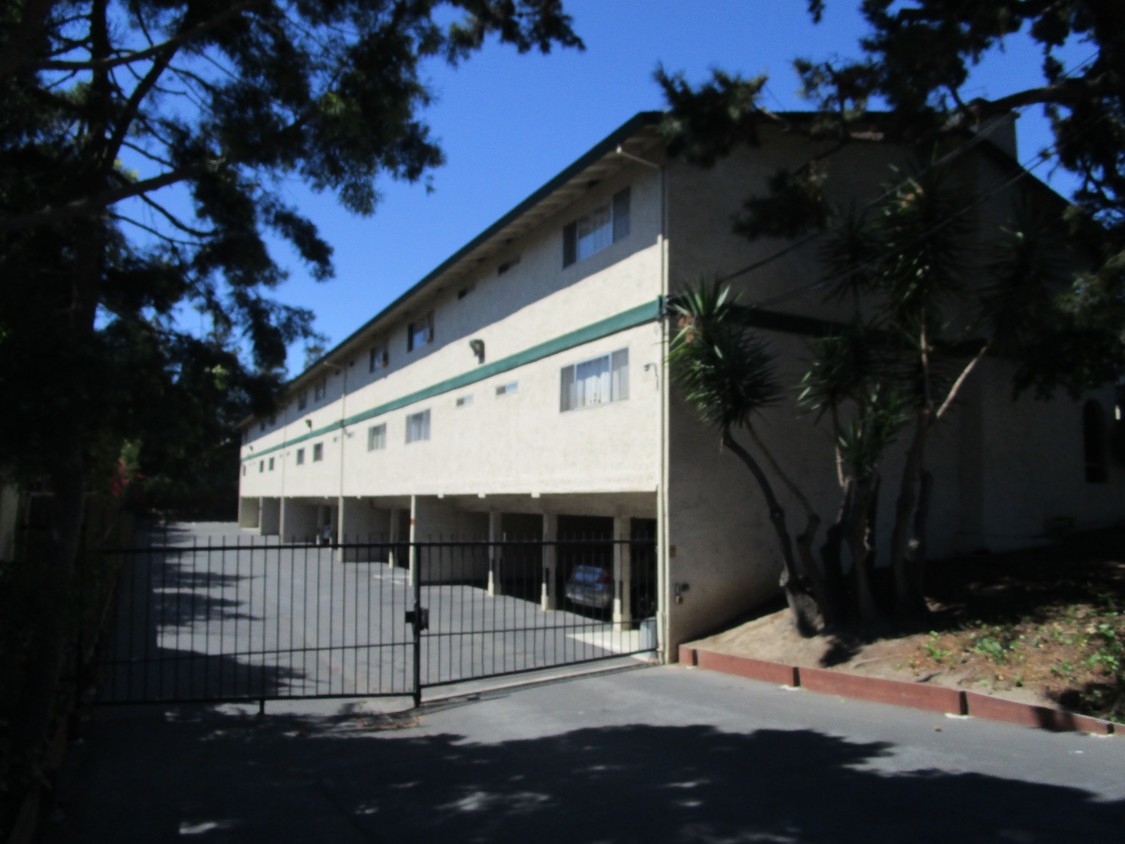 Building Photo - Casa Del Fuente Apartments