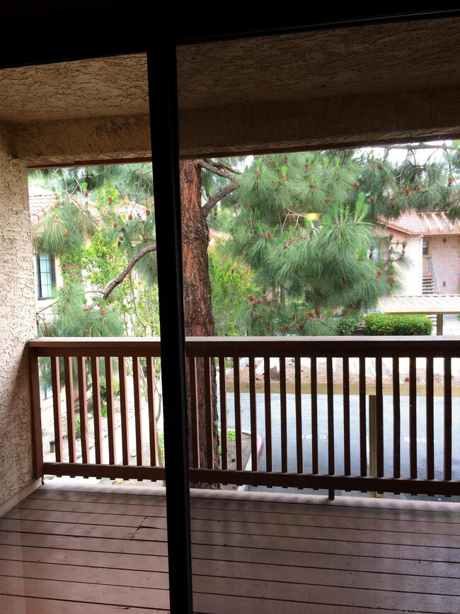 Foto del edificio - 12047 Alta Carmel Ct