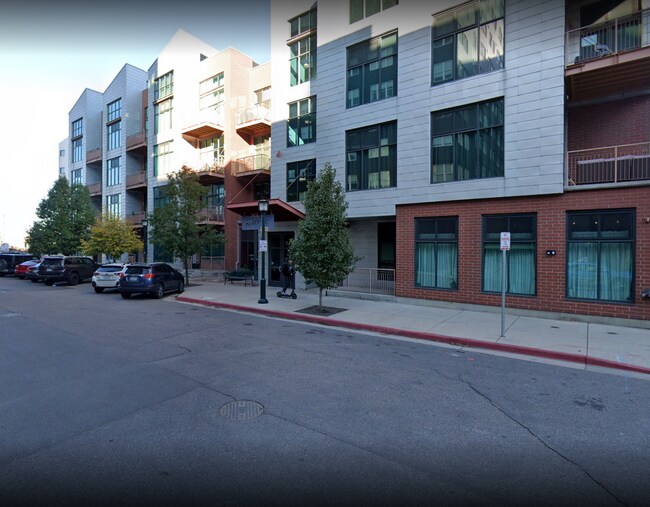 Building Photo - 3100 Huron St