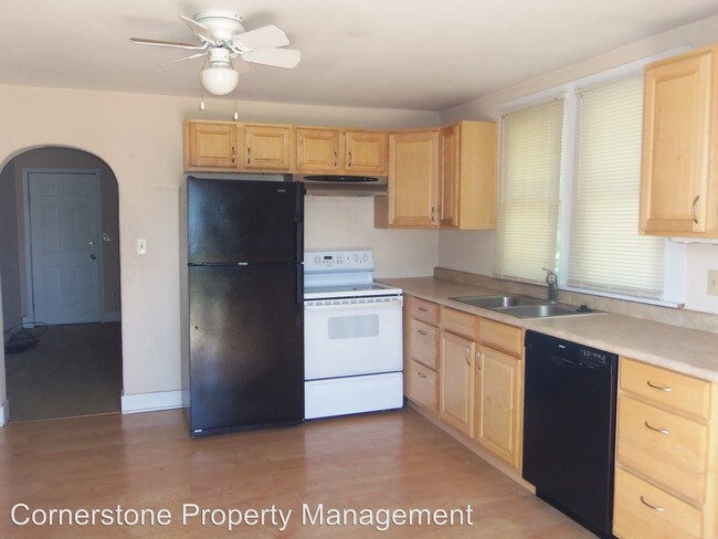 Building Photo - 1 br, 1 bath House - 415 W. 6th St