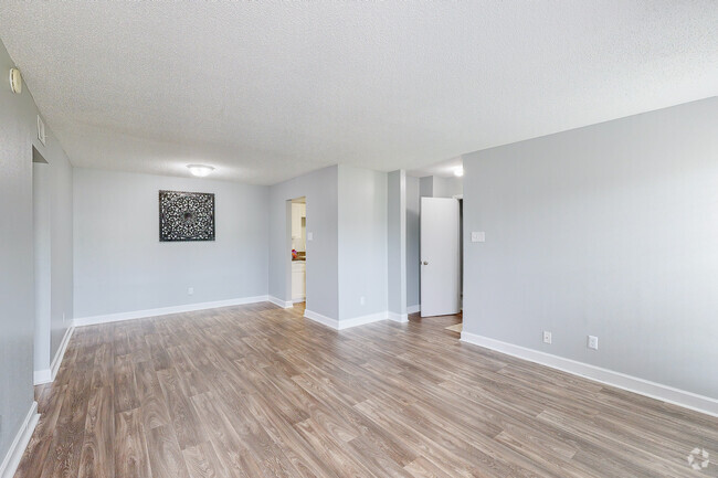 The Cherie 3BD 2BA 1,367 SF - Mirabelle Apartments