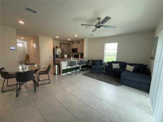 Building Photo - 1206 Balsam Dr.