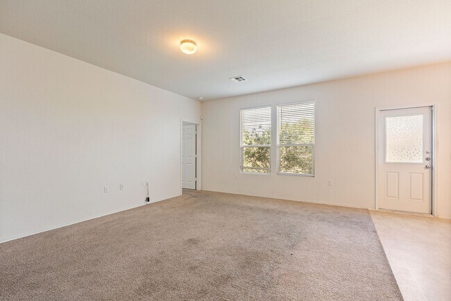 Foto del edificio - Lovely Single Story, 3 bedrooms, 2 bathrooms, Home in Northeast Austin!!!!