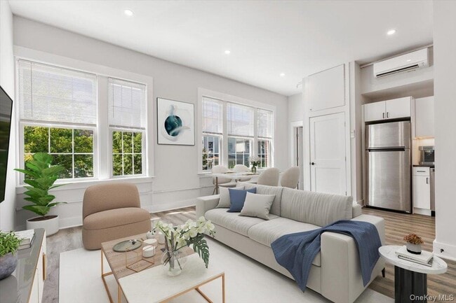 Foto del edificio - 49 Beekman Ave