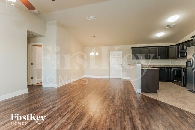 Foto del edificio - 630 SW 25th Terrace
