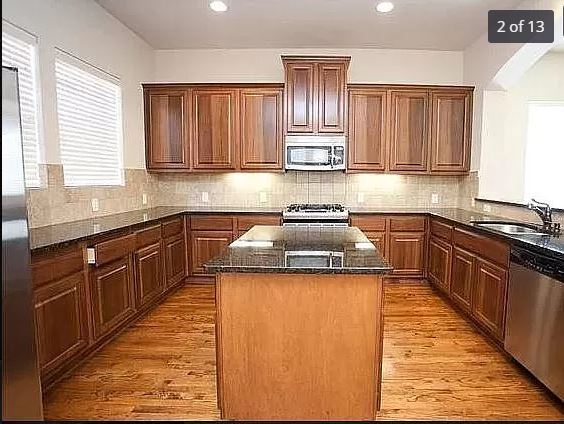 Building Photo - 2401 Wild Cherry Way