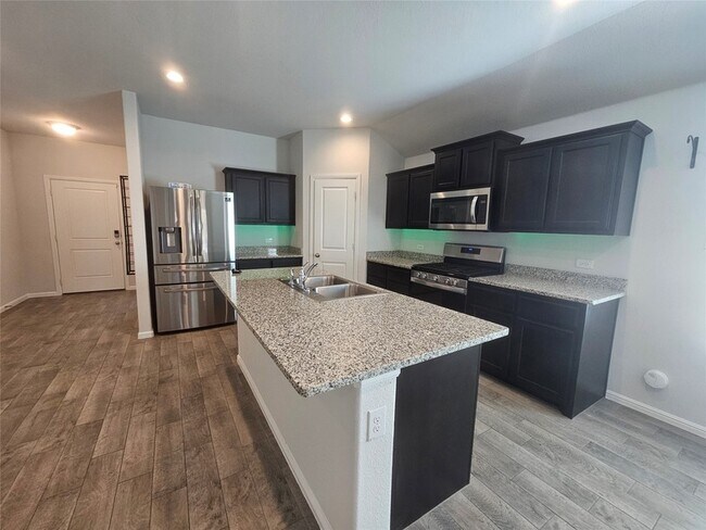 Foto del edificio - 2320 Stallings Rd