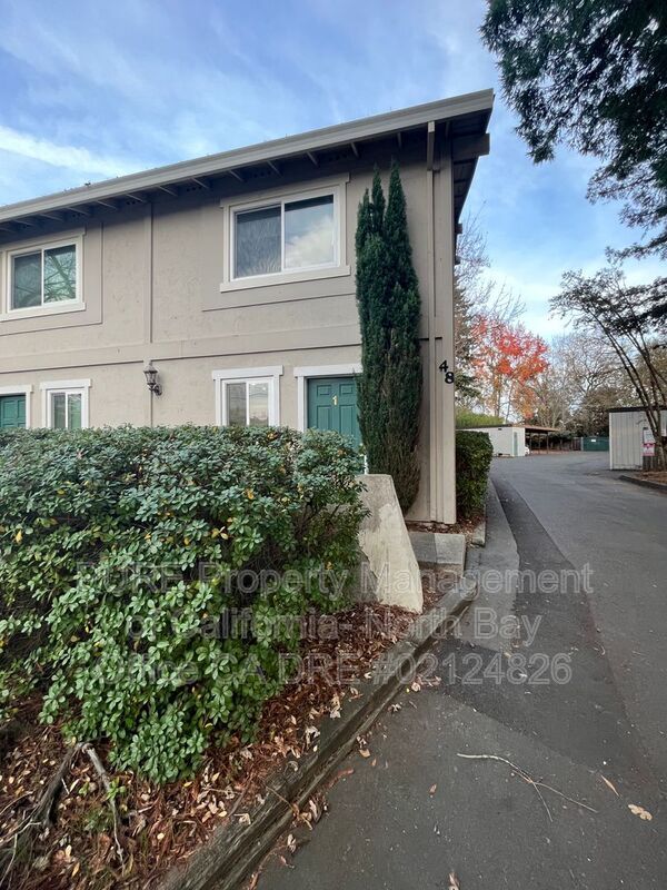 48 Lark Center Dr, LarkfieldWikiup, CA 95403 Townhome Rentals in