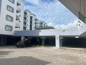 Building Photo - 2475 NW 16th St Rd