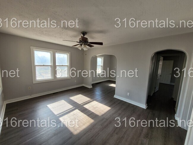 Foto del edificio - 1337 S Fern St
