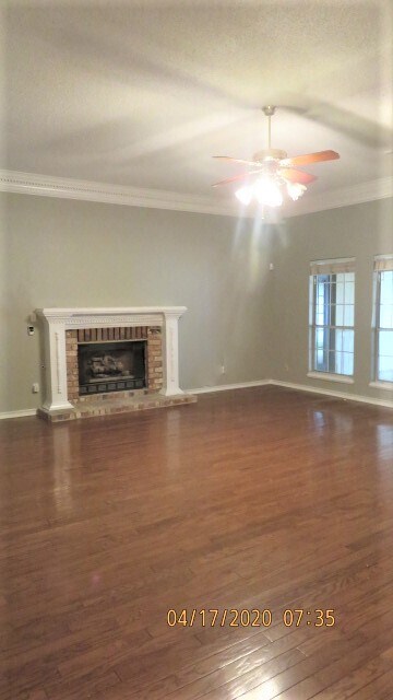Building Photo - 5604 Stoneridge Dr