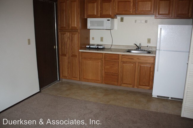 Building Photo - 2905 NW Glenridge Dr
