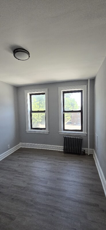 Foto del edificio - 749 Chancellor Ave
