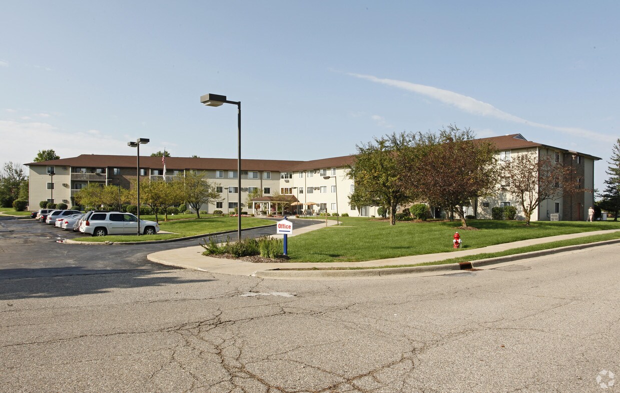 American House Grand Blanc Apartments in Grand Blanc, MI