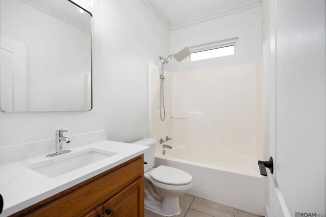 Foto del edificio - 10417 Oakline Dr