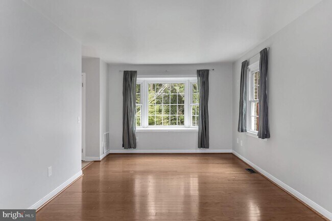 Building Photo - 8914 Grandstaff Ct