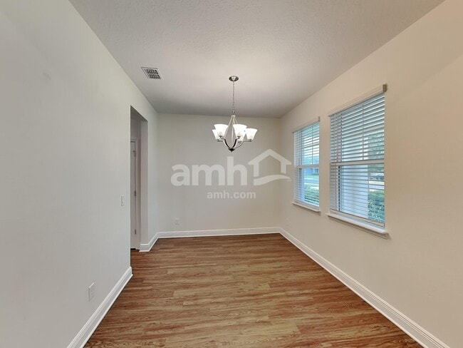 Building Photo - 1355 Celery Ave
