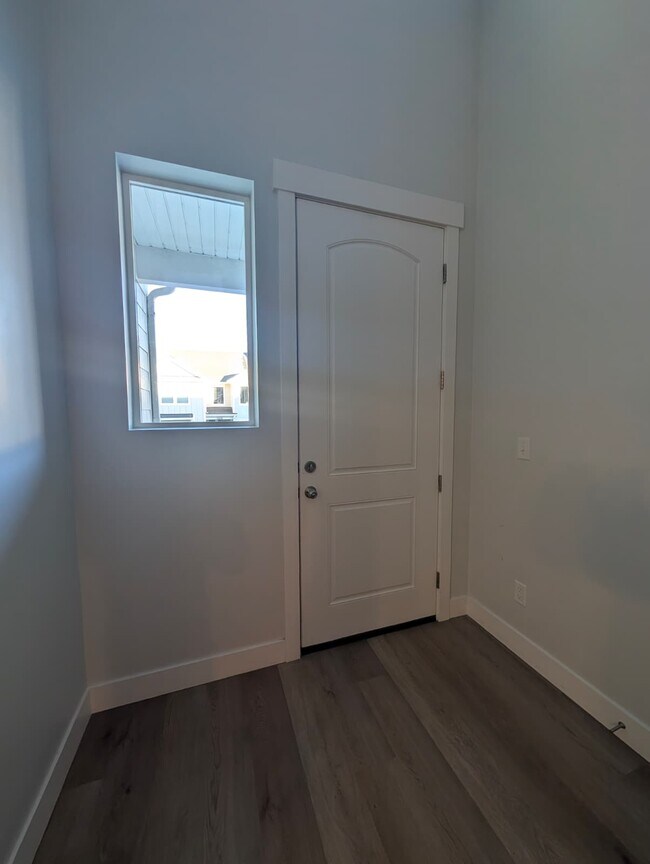 Building Photo - 2005 N 4040 W