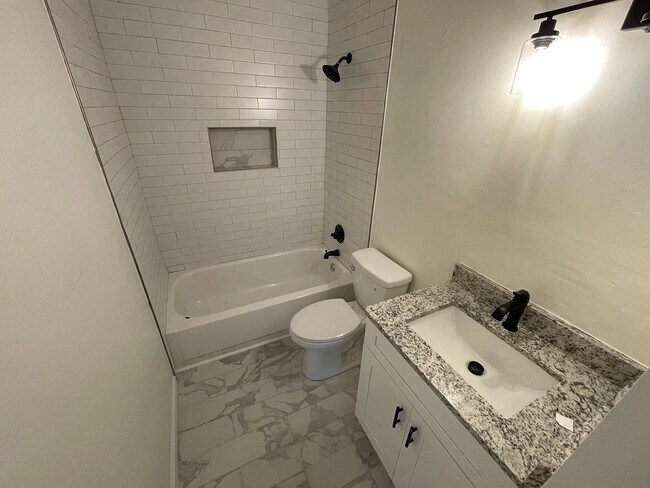 Foto del edificio - 401 Angier Ave NE