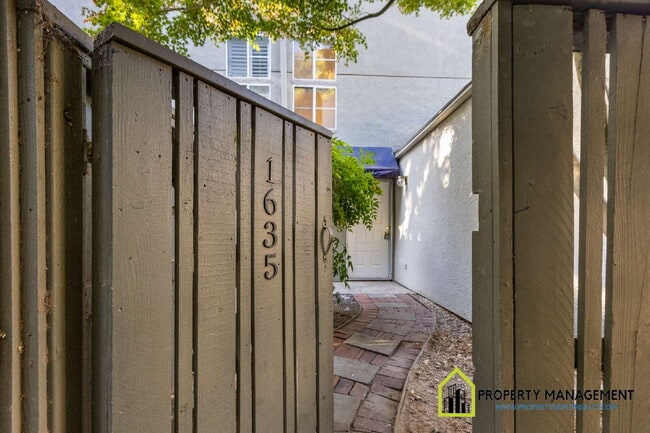 Photo - Remodeled Downtown Condo Rental