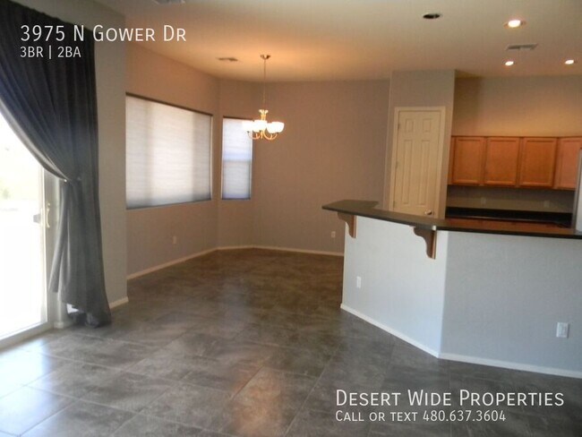 Foto del edificio - 3975 N Gower Dr